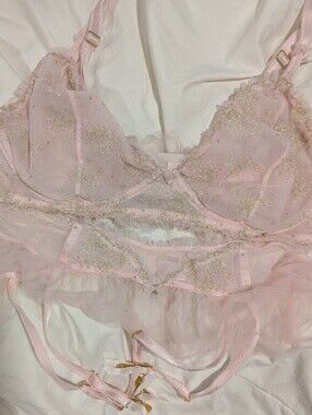 EUC Vintage Victoria's Secret Unlined Bra And Matching Garter Belt 34dd And Xs/S